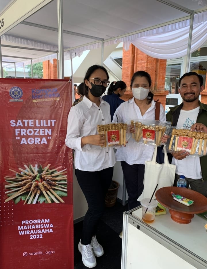 Having Creative and Innovative Ideas, FTP Students Develop Sate Lilit Frozen